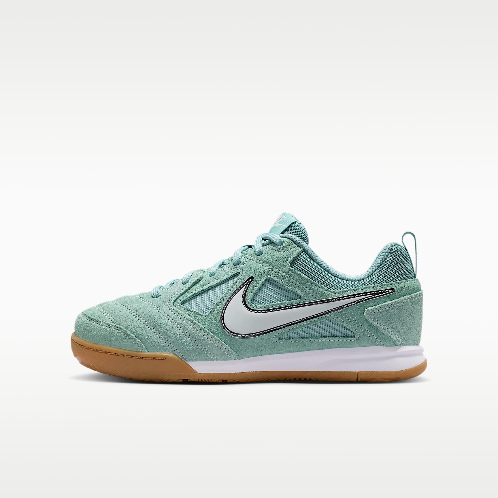 Nike Gato Older Kids' Shoes. Nike ID